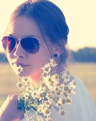 woman sunglasses portrait